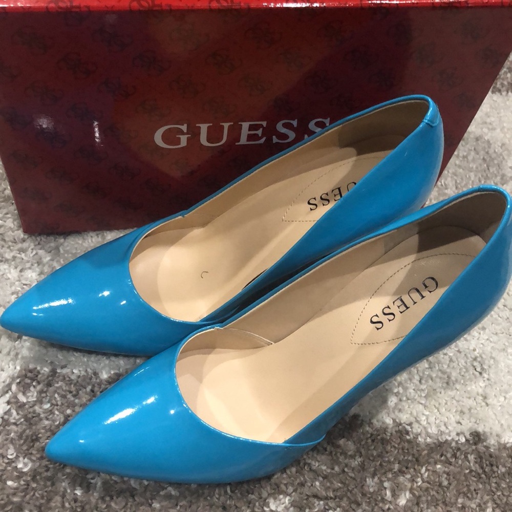 Pumps - Picture 2 of 7